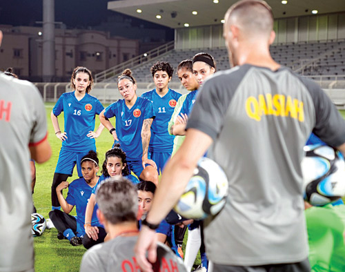القادسية يعلن قائمة الموسم لدوري السيدات… وينهي استعداداته لمواجهة الهلال 