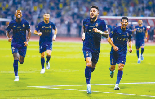 في ختام الجولة (13) من الدوري 