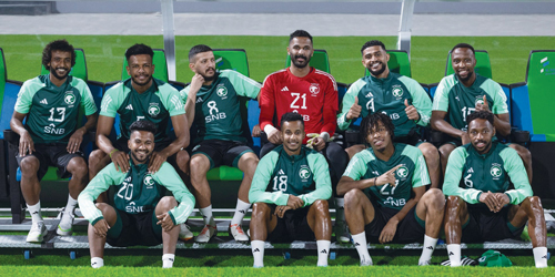 اليوم الخميس في افتتاحية التصفيات المؤهلة لكأسي العالم وآسيا 
