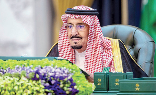 خادم الحرمين الشريفين رأس جلسة مجلس الوزراء 