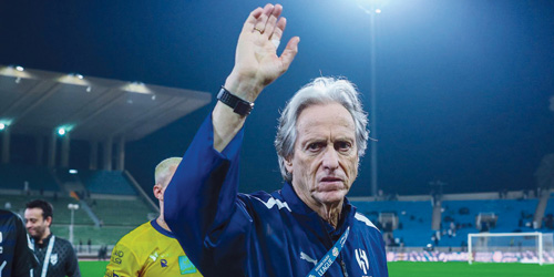  جورجي جيسوس: أرحت اللاعبين من أجل نوفباخور