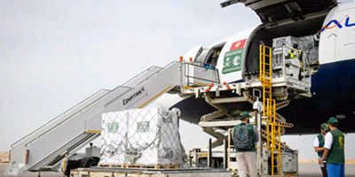 وصول الطائرة السعودية الـ(20) لإغاثة الفلسطينيين في غزة 