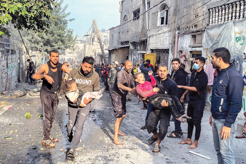 قوات الاحتلال تمنع إدخال المساعدات عبر معبر رفح 