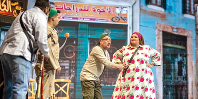 «علي بابا» تجذب محبي الكوميديا إلى مسرح الشدي 