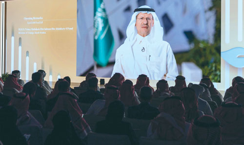 أكد أن مبادرة السعودية الخضراء ركيزة أساسية لتحقيق طموحات المملكة المناخية 