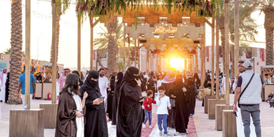 «موسم الرياض» يفتتح منطقة سوق الأولين 