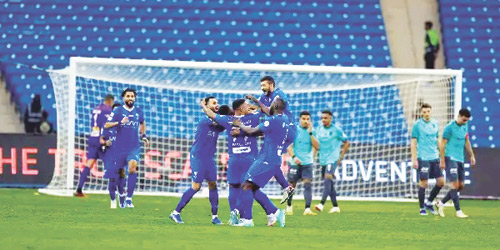 الهلال في مواجهة حاسمة مع التعاون
