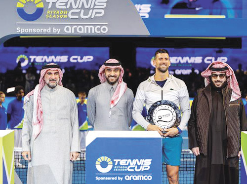 ألكاراز بطلاً لكأس «موسم الرياض» للتنس 