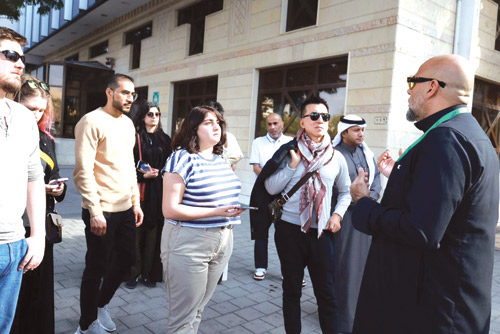 جدة التاريخية تشع نوراً بـ«بلد الفن» 