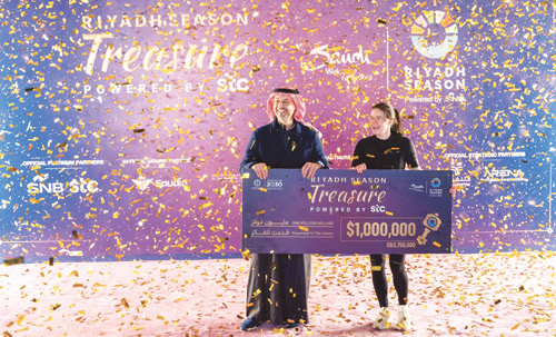 ستيفاني ويل تفوز بمليون دولار لكنز «موسم الرياض» 