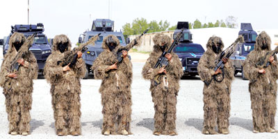 القوات العسكرية المشاركة في تمرين «سيف السلام 12» تصل المنطقة الشمالية 