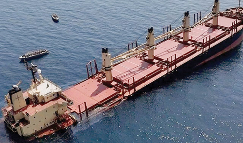 انفجار قرب سفينة قبالة سواحل اليمن 