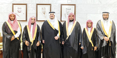 نائب أمير منطقة الرياض يطلع على أنشطة جمعية حُفاظ القرآن الكريم 