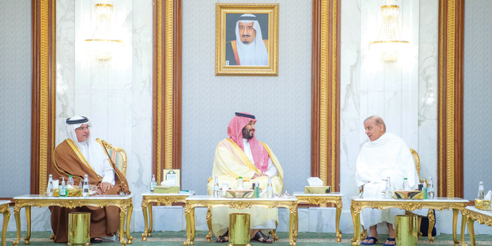 ولي العهد يستقبل رئيس الوزراء الباكستاني بحضور ولي عهد البحرين 