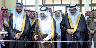 أمير المنطقة الشرقية افتتح يوم المهنة بجامعة الملك فهد 