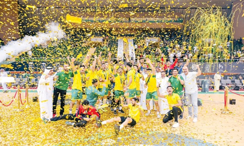 الخليج يتوج بكأس شباب اليد للمرة الـ(13) 