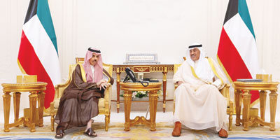 ولي عهد الكويت ورئيس الوزراء يستقبلان وزير الخارجية 