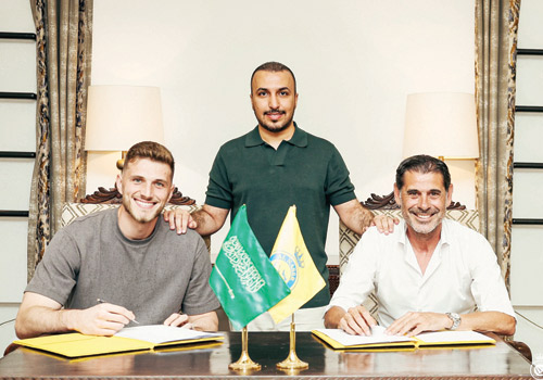 من توقيع بينتو مع النصر من حساب النادي