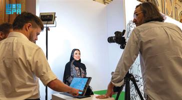 الفن يعيد تعريف العلاقة بين الإنسان والآلة بالذكاء الاصطناعي 