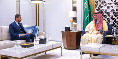 وزير الداخلية يلتقي عميد السلك الدبلوماسي 