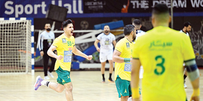 الخليج يخطف صدارة ممتاز اليد 