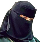 فاطمة الصباح
على متن طائرة قرب النافذةهناك خيمة ذات أوتاددرجة درجةطوق نجاة3194.jpg