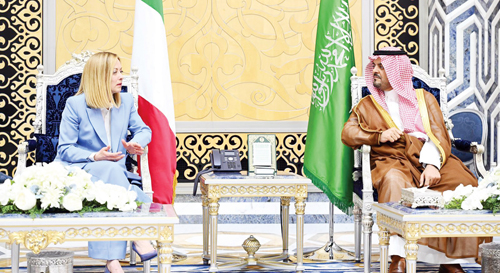 رئيسة مجلس الوزراء الإيطالية تصل إلى جدة 