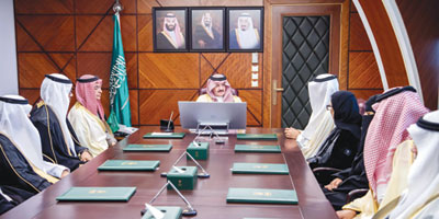 أمير المنطقة الشرقية ونائبه يطلعان على إنجازات القطاع الشرقي الصحي 