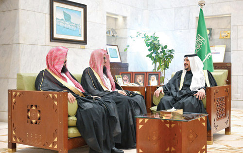 نائب أمير الرياض يطلع على جهود وأعمال فرع هيئة الأمر بالمعروف 