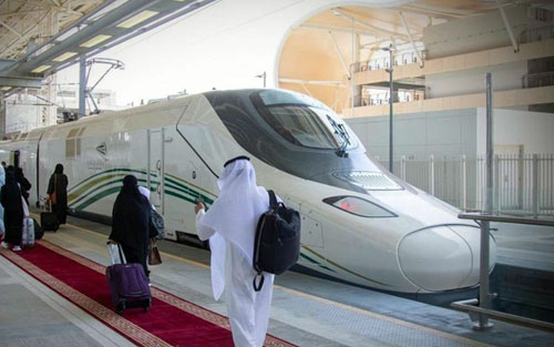 قطار الحرمين السريع يواصل نقله للمعتمرين عبر 1.6 مليون مقعد 