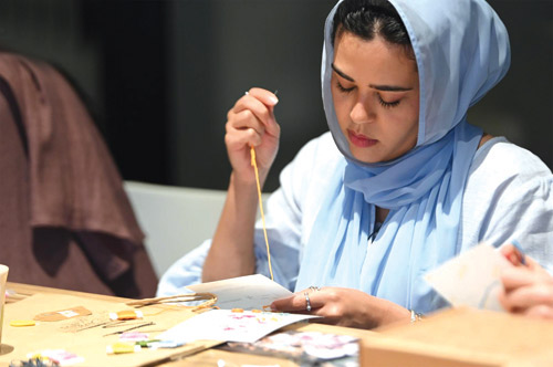 بينالي الفنون الإسلامية يعزز الابتكار والتطور في قطاع الحرف اليدوية 