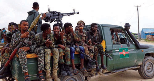 مقتل 120 عنصراً من «حركة الشباب» بغارات جوية في جنوب الصومال 