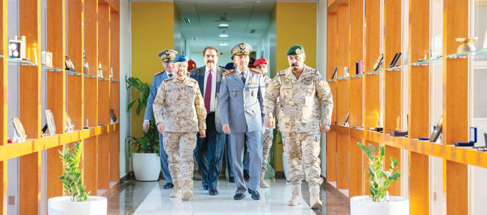 المفتش العام للقوات المسلحة المغربية يشيد  بجهود التحالف الإسلامي في الحرب على الإرهاب دولياً 