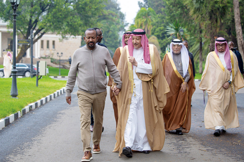 رئيس وزراء إثيوبيا يستعرض مع م. الخريجي العلاقات الثنائية 