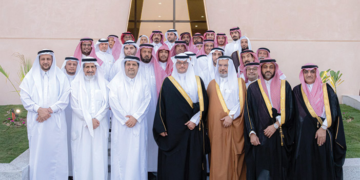 محافظ الأحساء يفتتح جامع الإمام علي بن أبي طالب بالأحساء 