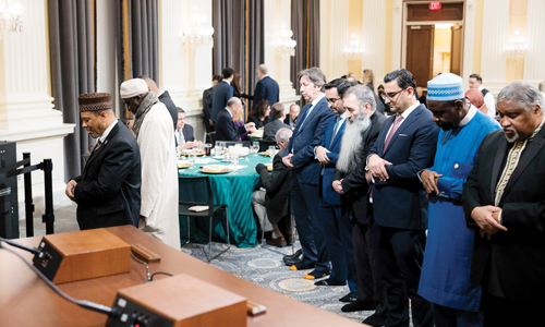 بهدف تعزيز أواصر التفاهم والتعايش بين المسلمين وغيرهم 