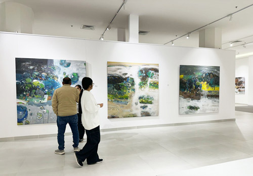  لقطات من المعرض