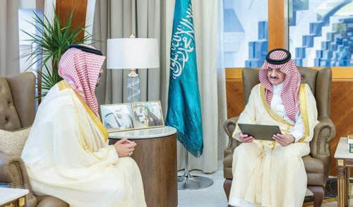 أمير المنطقة الشرقية يكرم الفائزين بمسابقة القرآن الكريم بموسم نادي القادسية الرمضاني 