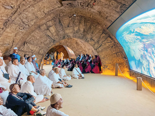 «مكة تعايدنا» 