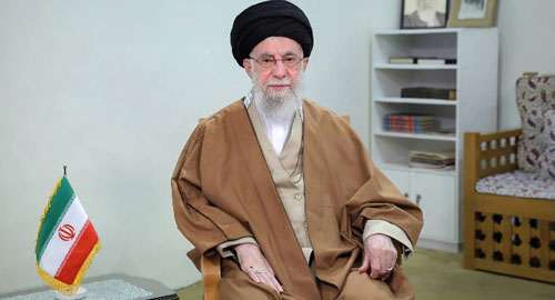 خامنئي يطلب وضع القوات المسلحة الإيرانية بجاهزية تامة 