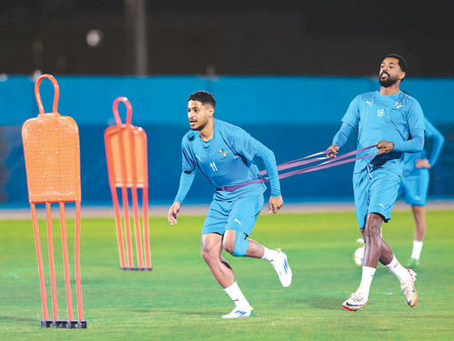  المتصدر نيوم ضيفًا على الباطن