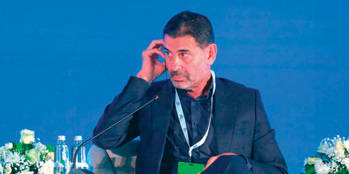 الرئيس التنفيذي للتسويق والفعاليات في نادي النصر فرناندو روي هييرو