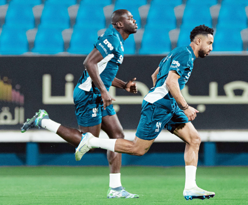 من مشاركة سالم وكانسيلو في المران