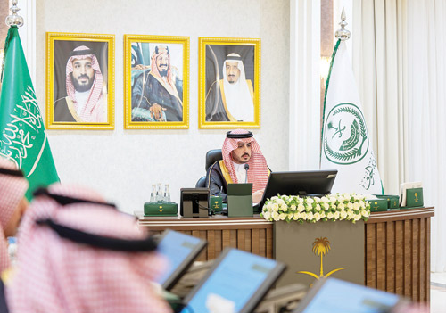 أميرمنطقة الجوف يرأس اجتماع اللجنة العُليا للسلامة المرورية 