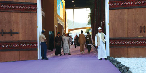 الجناح السعودي في مهرجان الثقافات والشعوب 2025.. حضور يعكس الهوية الوطنية 