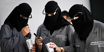 تمكين الإنتاج التراثي في بيت الحرفيين للورد الطــائفي 