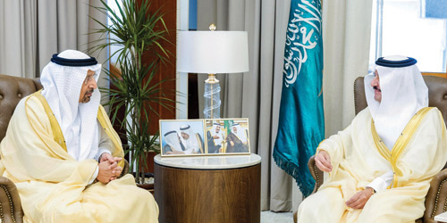 أمير المنطقة الشرقية ونائبه يستقبلان وزير الاستثمار 