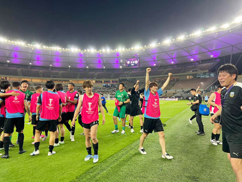 مباراة متوسطة وصل من خلالها كواساكي لنصف النهائي