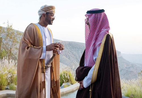 خلال لقاء في منطقة الجبل الأخضر بالسلطنة 