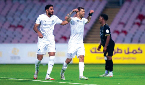 نيوم يحسم لقب دوري الدرجة الأولى 